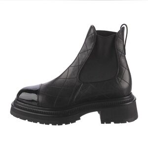 CHANEL Quilted Chunky Chelsea Boots